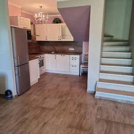 Apartamento къща на брега на морето влас, Garden Of Eden
