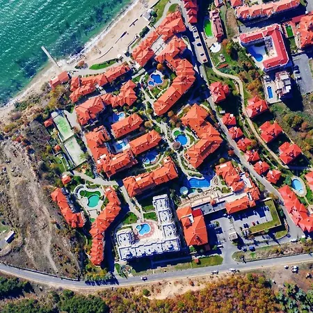къща на брега на морето влас, Garden Of Eden Apartamento *